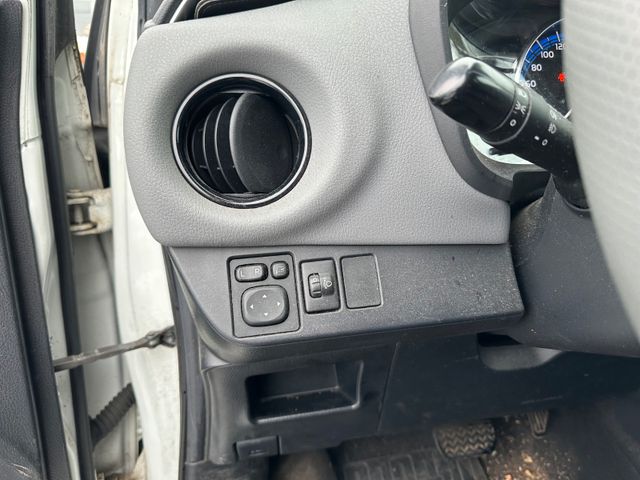 Toyota Yaris Style Hybrid *Unfall*