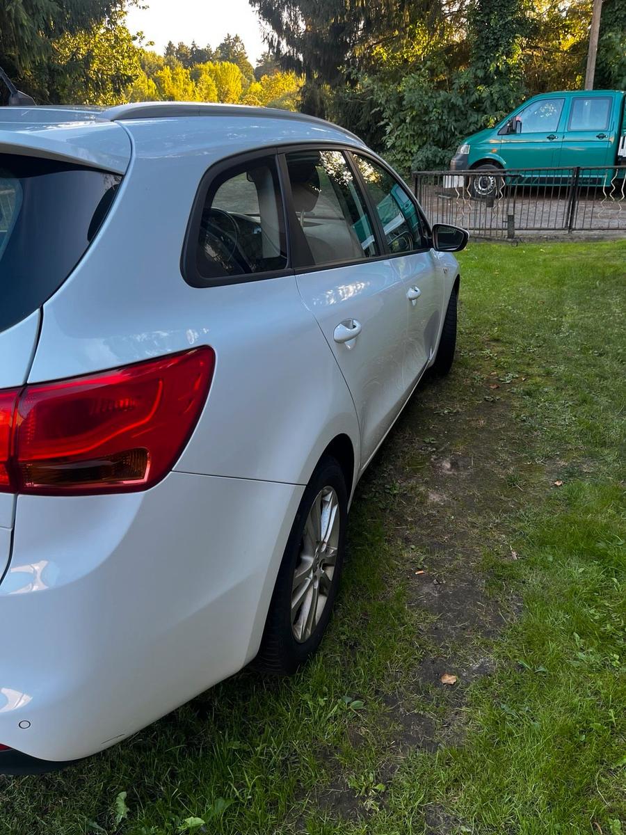 Kia cee'd 2012 — photo 5