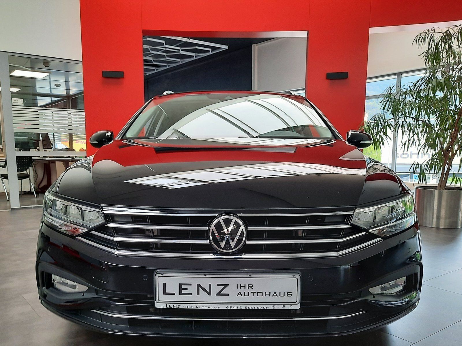 Fahrzeugabbildung Volkswagen Passat Variant Business TSI DSG *AHK*Cam*Navi*