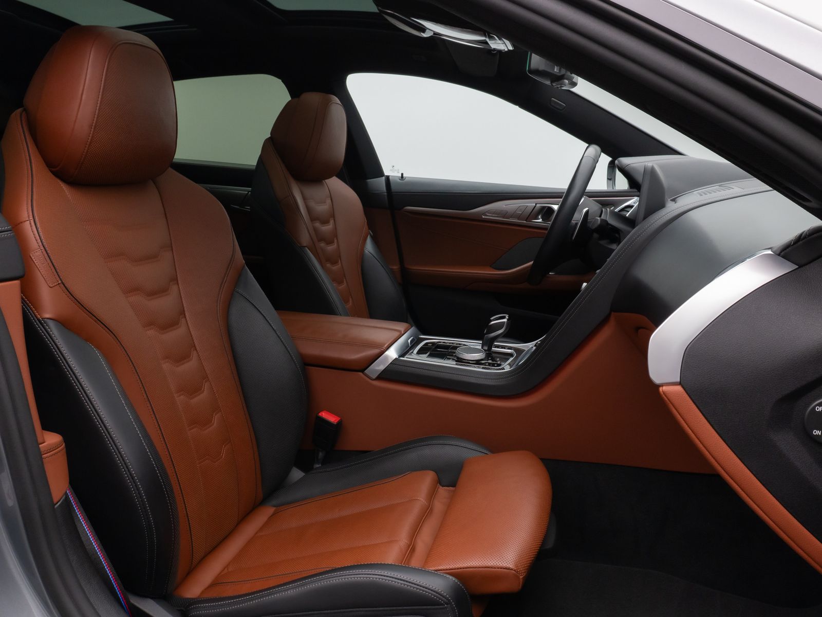 Fahrzeugabbildung BMW M850i xD Gran Coupé Panorama 360°HUD H/K SoftCL