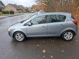 Opel Corsa 1.4 Color Edition Color Edition - Opel Corsa aus 2011: Color Edition