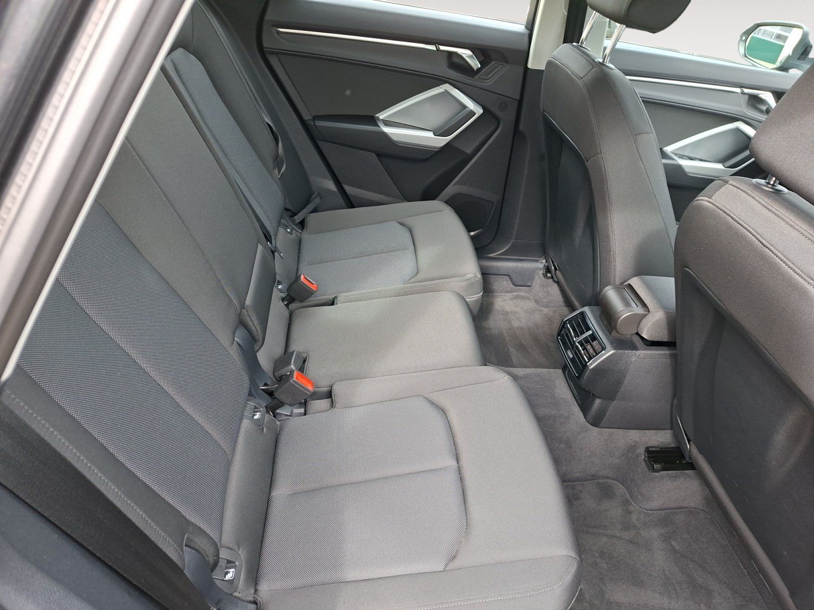 Audi Q3 35 TFSI S line Kamera SHZ el. Heck Navi LED foto 20
