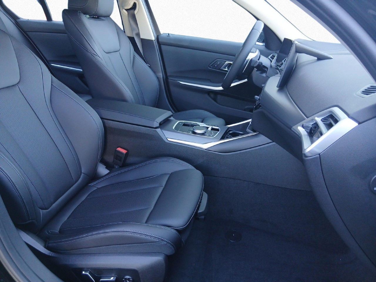 BMW 330 - Bild 12