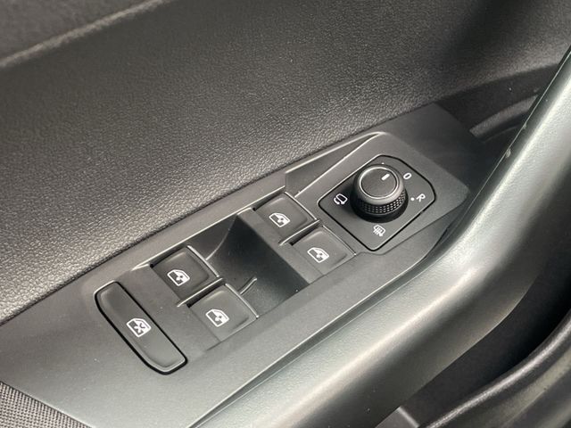 Taigo 1.5 TSI DSG R-Line AHK/Kamera/Navi/Matrix