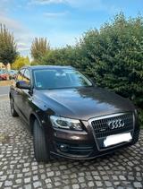 Audi Q5 Quattro 2012 82.000km - Audi Q5 aus 2012 mit Benzin-Antrieb