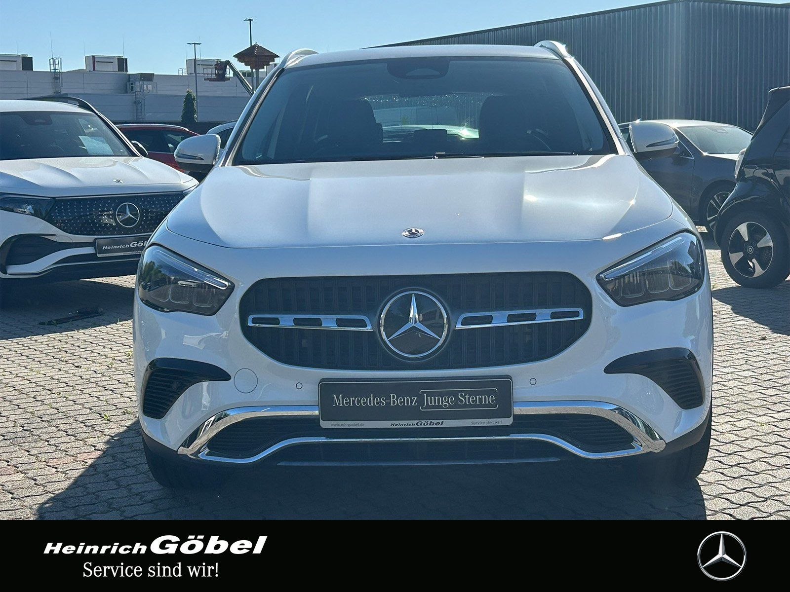 Fahrzeugabbildung Mercedes-Benz GLA 180 PROGRESSIVE*AHK*CARPLAY*LED*EASY-PACK*WI