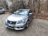 Suzuki Kizashi 2.4 SPORT CVT Allrad SPORT - Suzuki Kizashi aus 2012: Sport