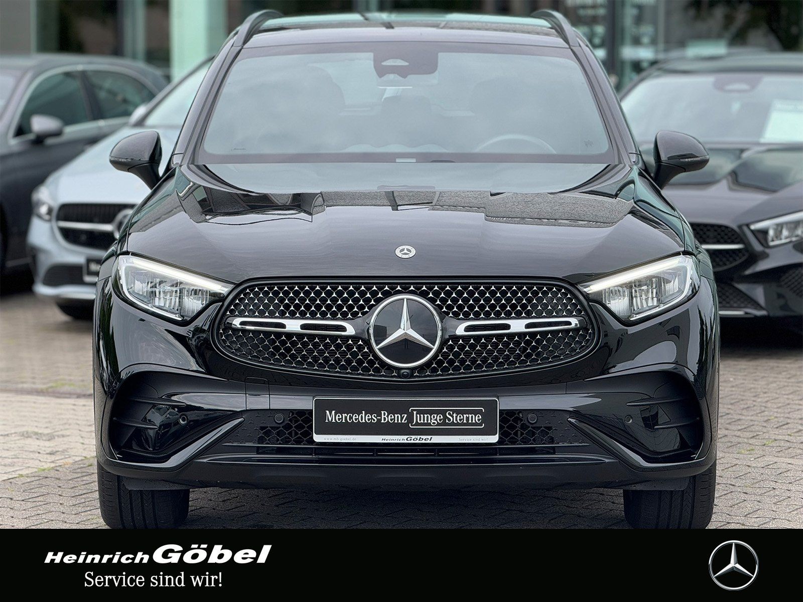 Fahrzeugabbildung Mercedes-Benz GLC 220 d 4M AMG*DISTRONIC*AHK*NIGHT-PAKET*KAMER