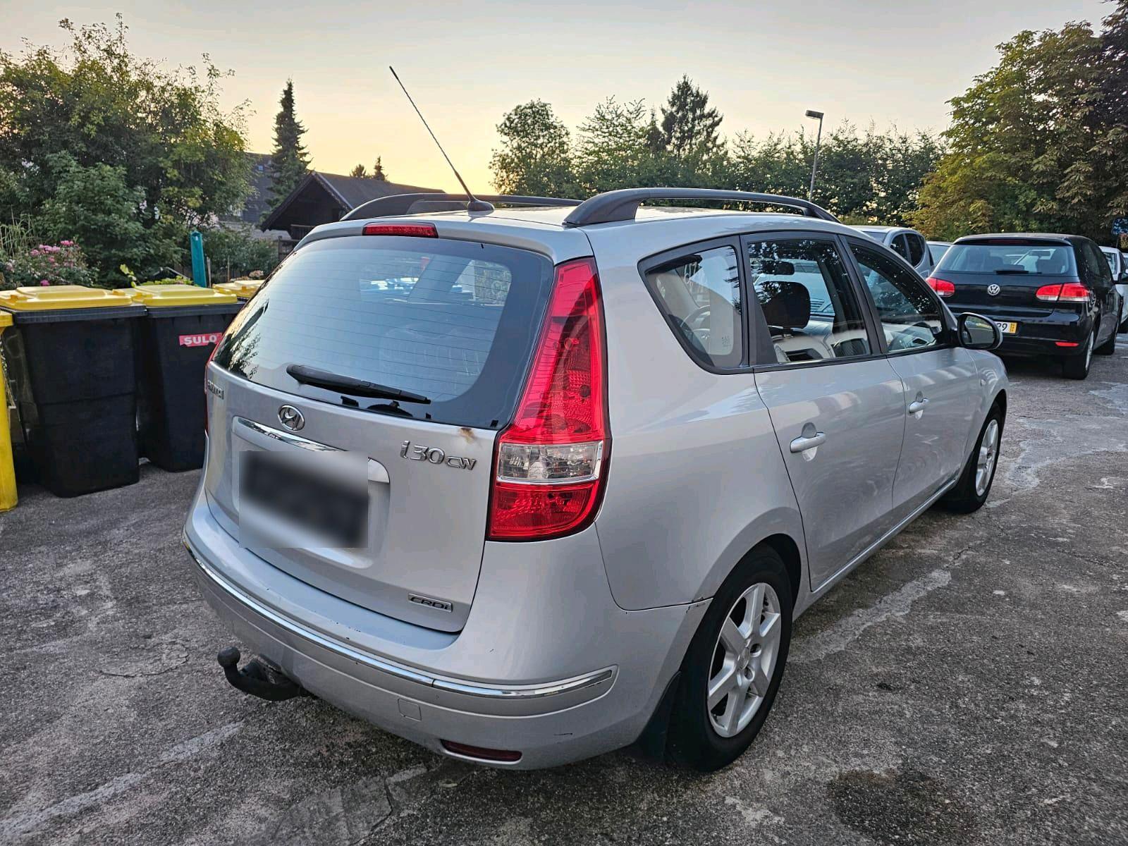 Hyundai i30 2009 — engine 106 HP (78kW)