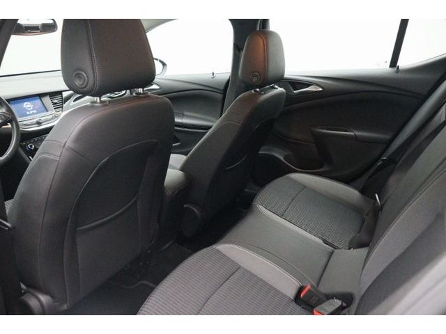 Fahrzeugabbildung Opel Astra K1.5LimBus.EleganceLEDNaviRKAppleCP