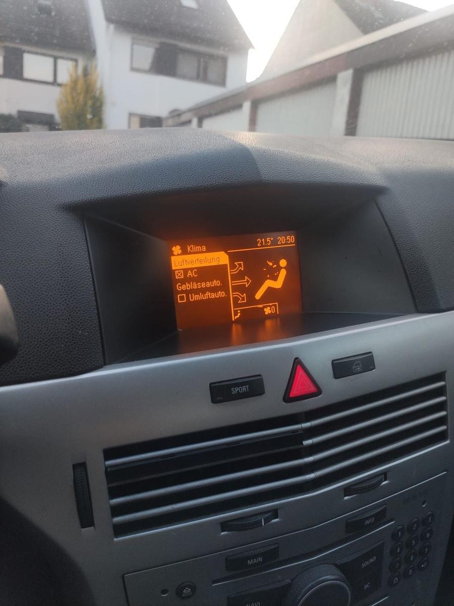 Opel Astra 2006 — photo 10
