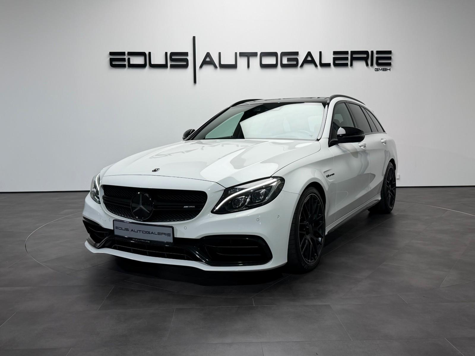 Mercedes-Benz C63 AMG T ACC LED Night Burm Perf AGA Pano