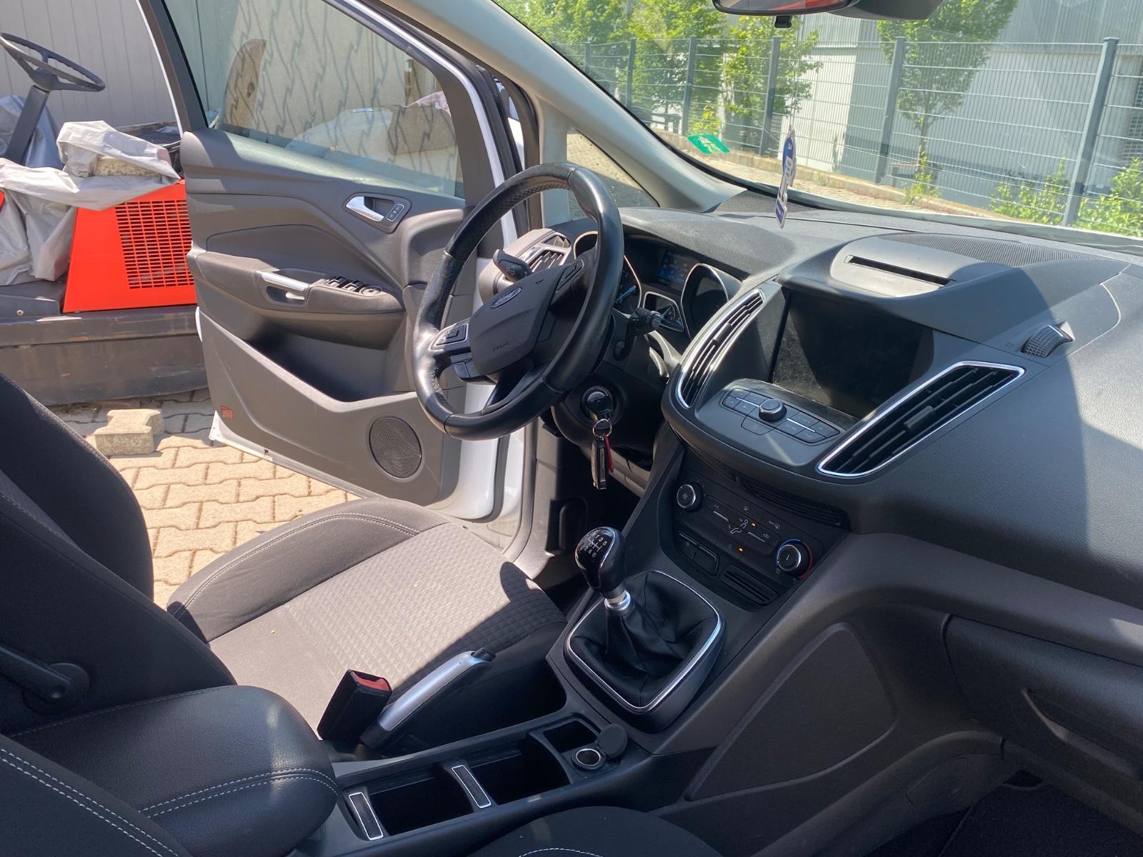 Ford C-MAX 2015 — photo 6