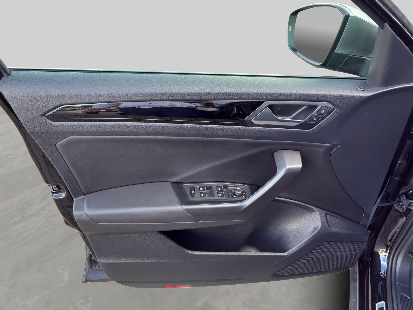 T-Roc R 2.0 TSI 4MOTION *LED*NAVI*LEDER*