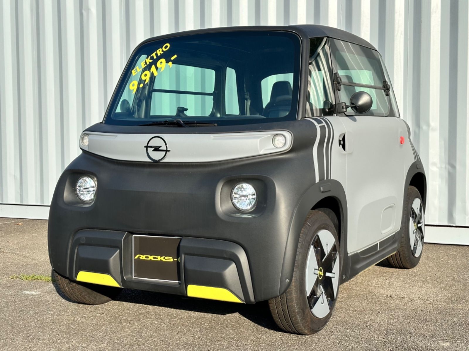 Fahrzeugabbildung Opel Rocks-e Tekno