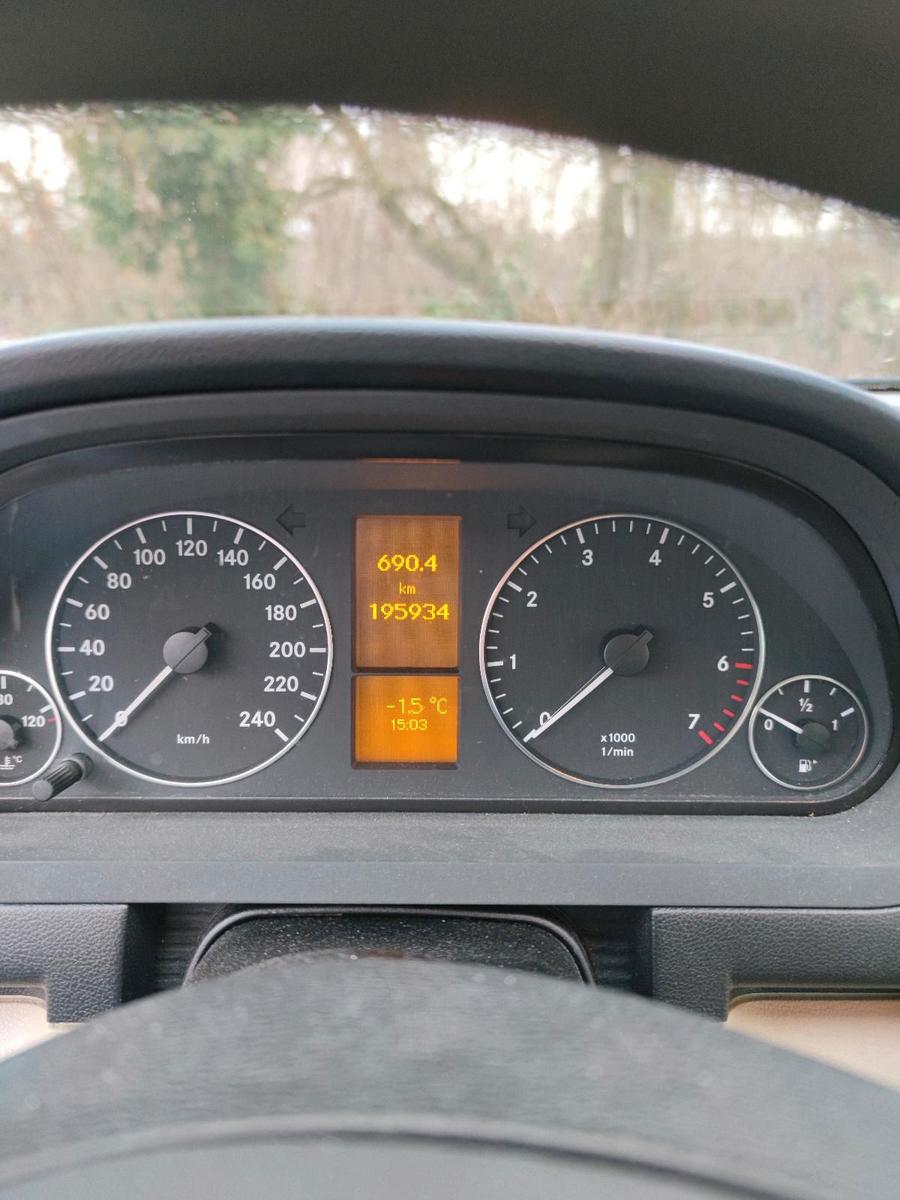 Mercedes-Benz A150 2008 — photo 9