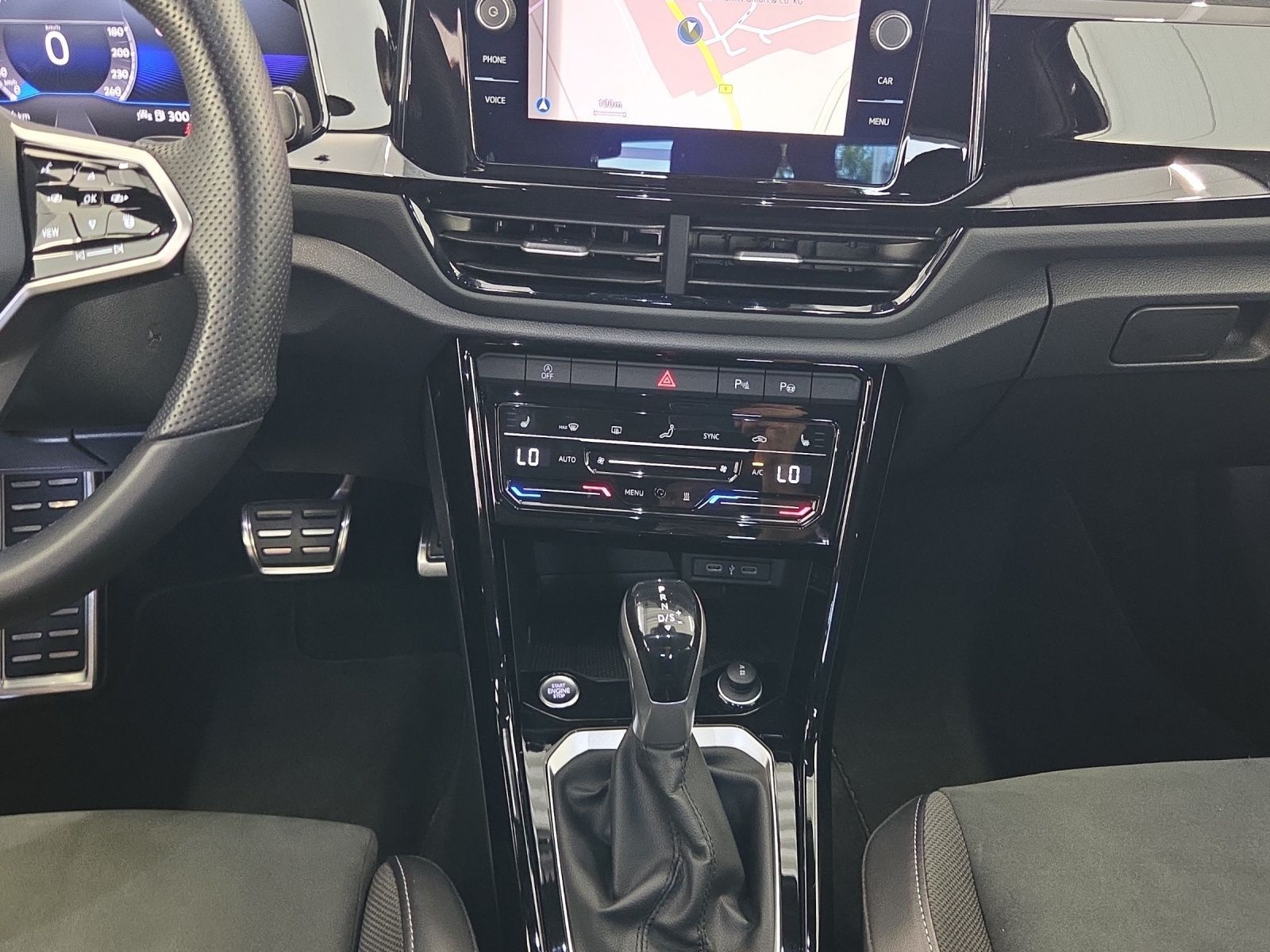 Volkswagen T-Roc - Bild 8