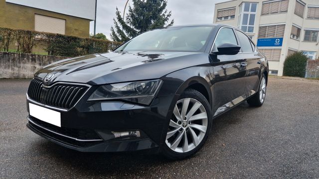 Skoda Superb 2.0 TDI DSG Premium Edition