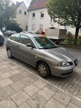 Seat Ibiza 1,4 Motor mit TÜV - Seat aus 2002