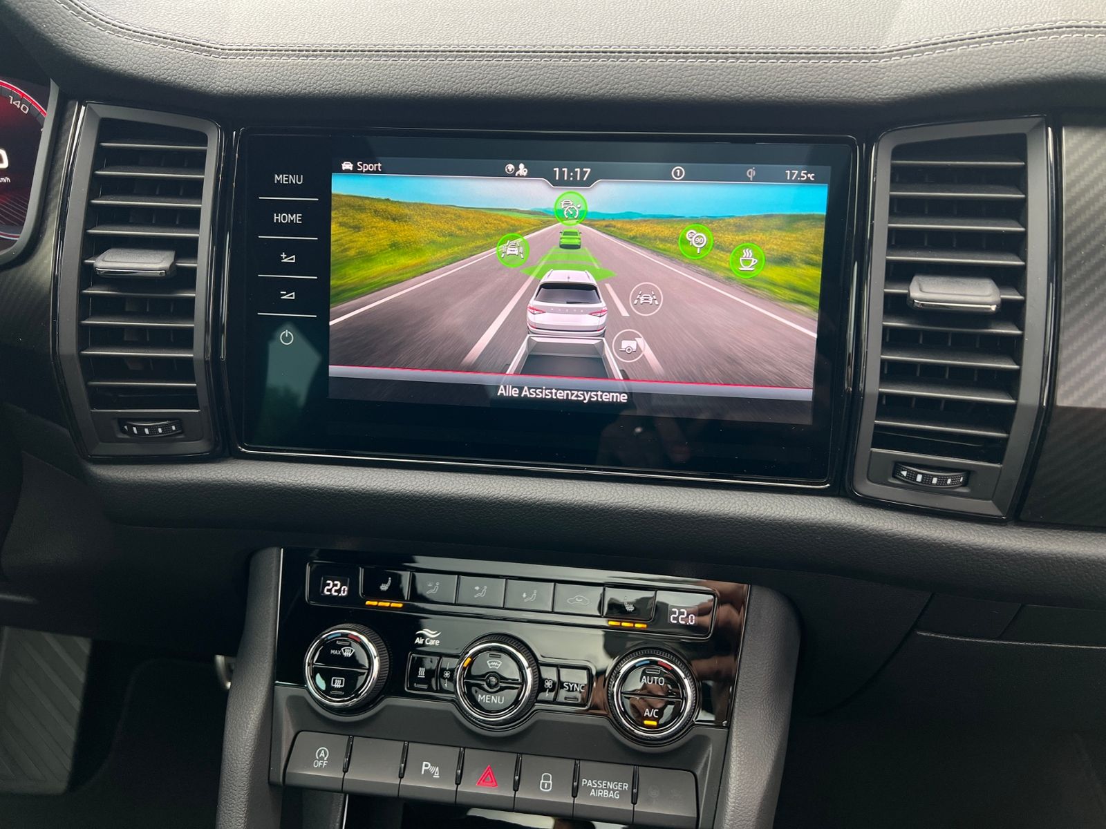 Fahrzeugabbildung SKODA Kodiaq Sportline 2.0 TDI DSG 4x4 *AHK,Pano,Stand
