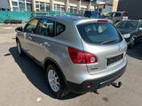 Nissan Qashqai 2.0 4X4*Aut*Leder*PDC*P-Dach*1.Hand*Top* - Nissan Qashqai: 2.0