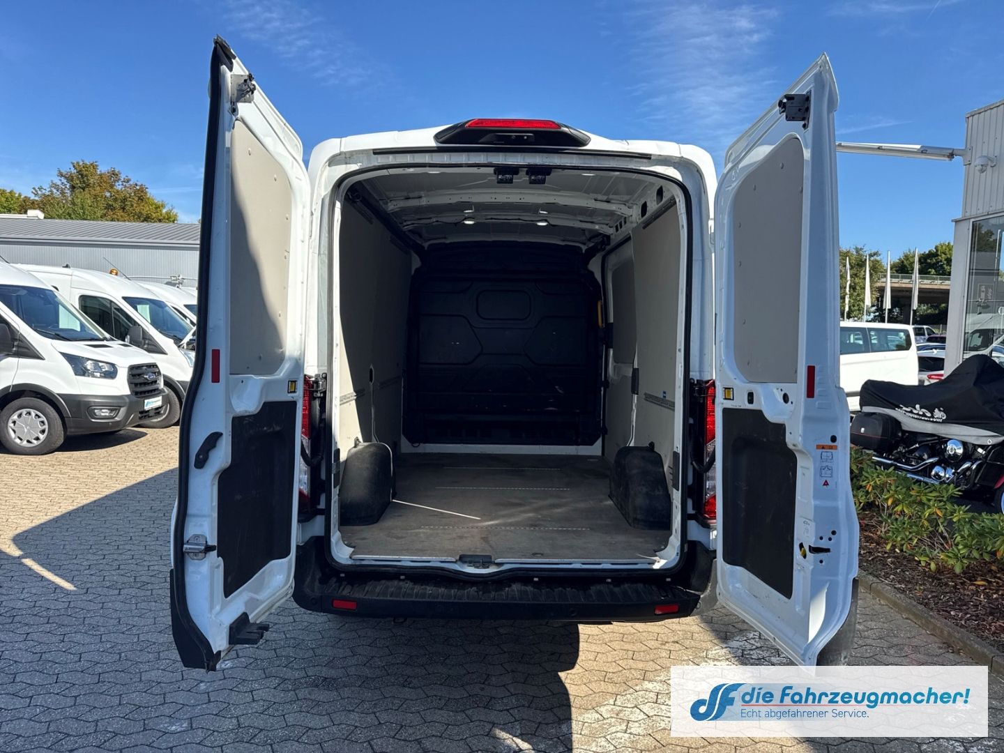 Fahrzeugabbildung Ford Transit Kasten 350 L2 Trend 2.0 TDCi DPF EU6d Kl