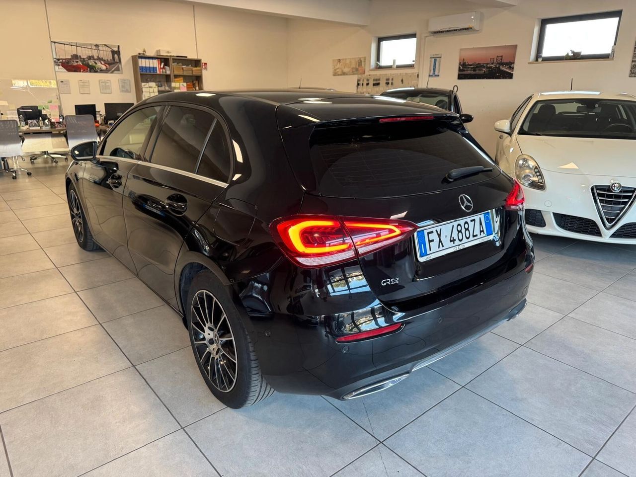 Mercedes-Benz Mercedes-benz A 180 116CV AUTOMATIC SPORT 2019 imagem 3