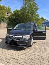 Lancia Voyager - Lancia Voyager aus 2013