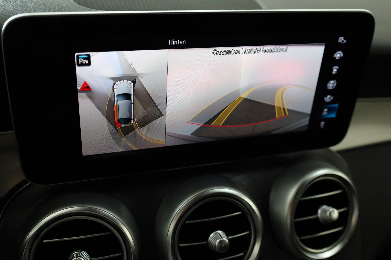 Fahrzeugabbildung Mercedes-Benz GLC 400d Coupe 4M AMG Line Navi,LED,360°,Apple C