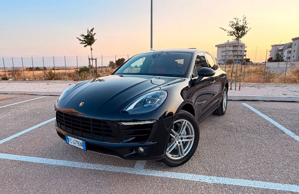 Image of Porsche Macan