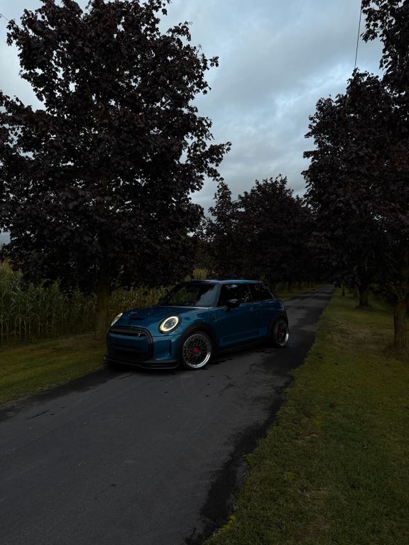 Image of MINI Cooper SE