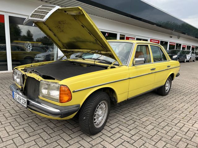 Mercedes-Benz 200 W123 H-Kennzeichen / Hu-Au 08.2025