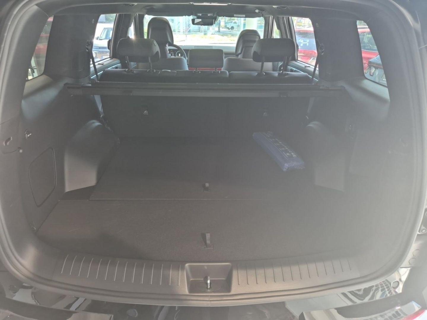 Fahrzeugabbildung Hyundai SANTA FE HEV 1.6 T-GDI Blackline Glas-Schiebedac
