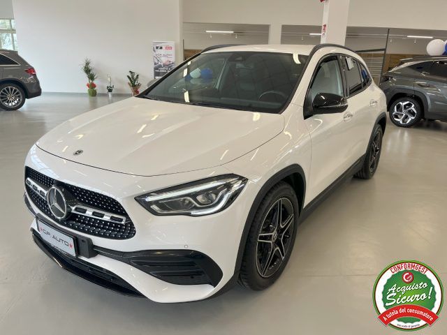 Mercedes-Benz MERCEDES-BENZ GLA 200 d Automatic Premium