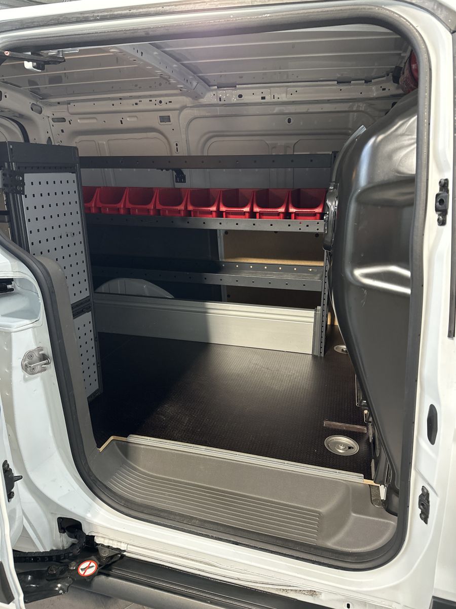 Fahrzeugabbildung Ford Transit Connect Kasten Lang 1.5 EB SORTIMO+TEMPO