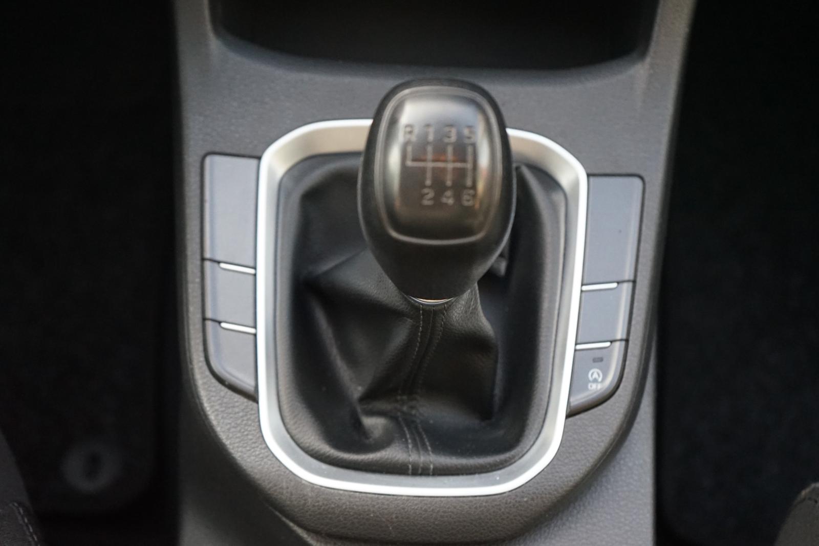 Hyundai i30 1.4 Pure Tempomat PDC Klima Tagfahrlicht USB