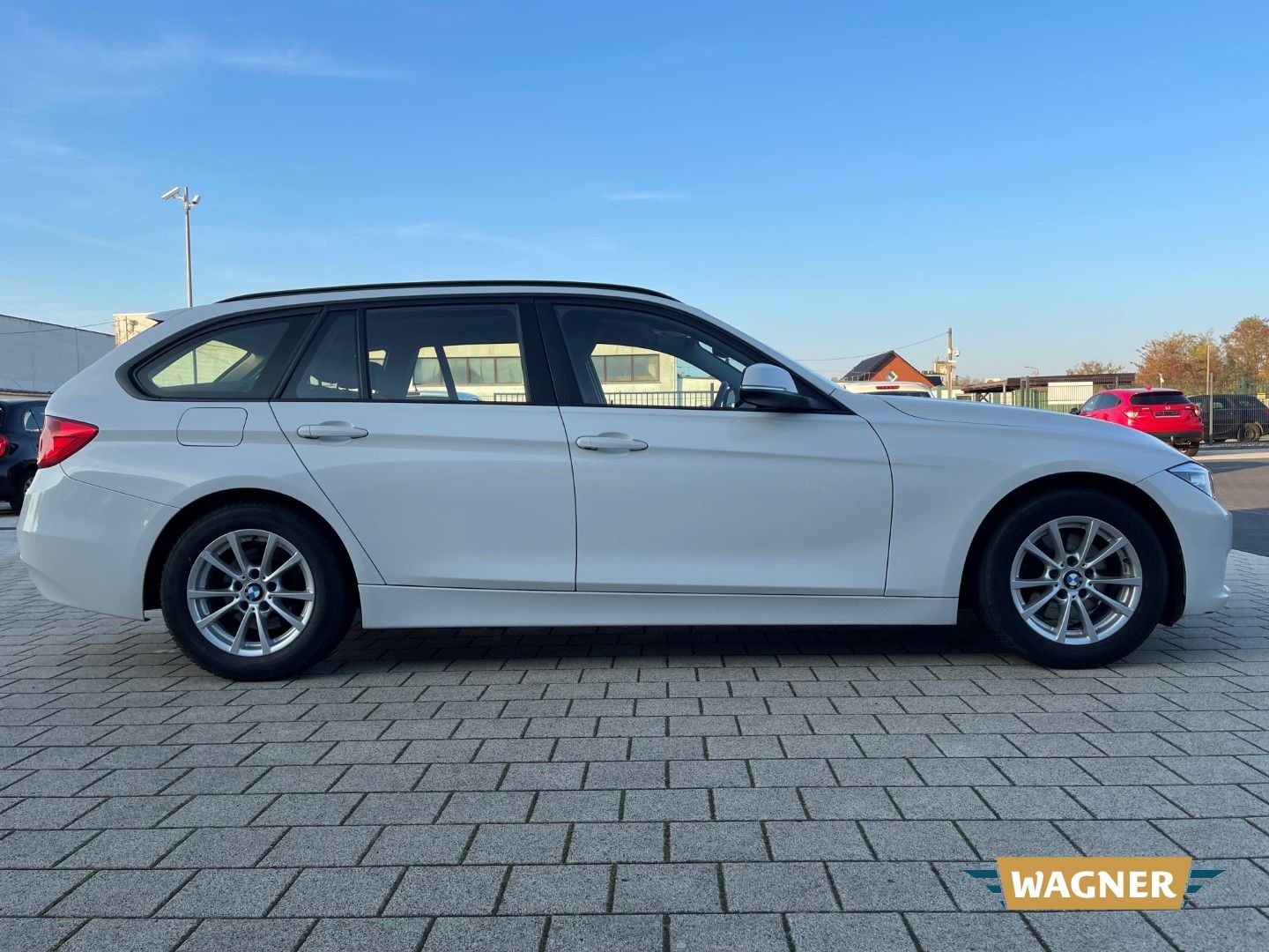 Fahrzeugabbildung BMW 320 d Touring Sitzheizung Tempomat Klimaautomati