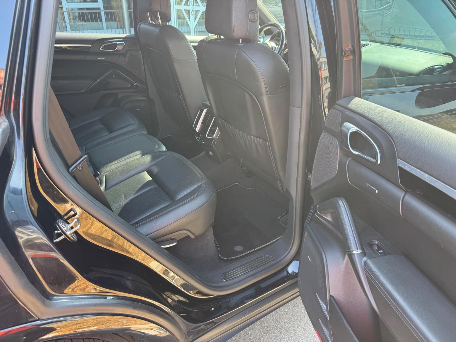 Porsche Cayenne Diesel S/GSD/Memory/4xSHZ/Tempo/Bose/22"