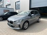 BMW 218iA Active Tourer PREMIUM LED NAV KAM LIVE COC - mit Benzin-Antrieb: mit ABS, mit Klimaanlage