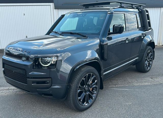 Land Rover Defender 4.4 P635 110 OCTA Edition One