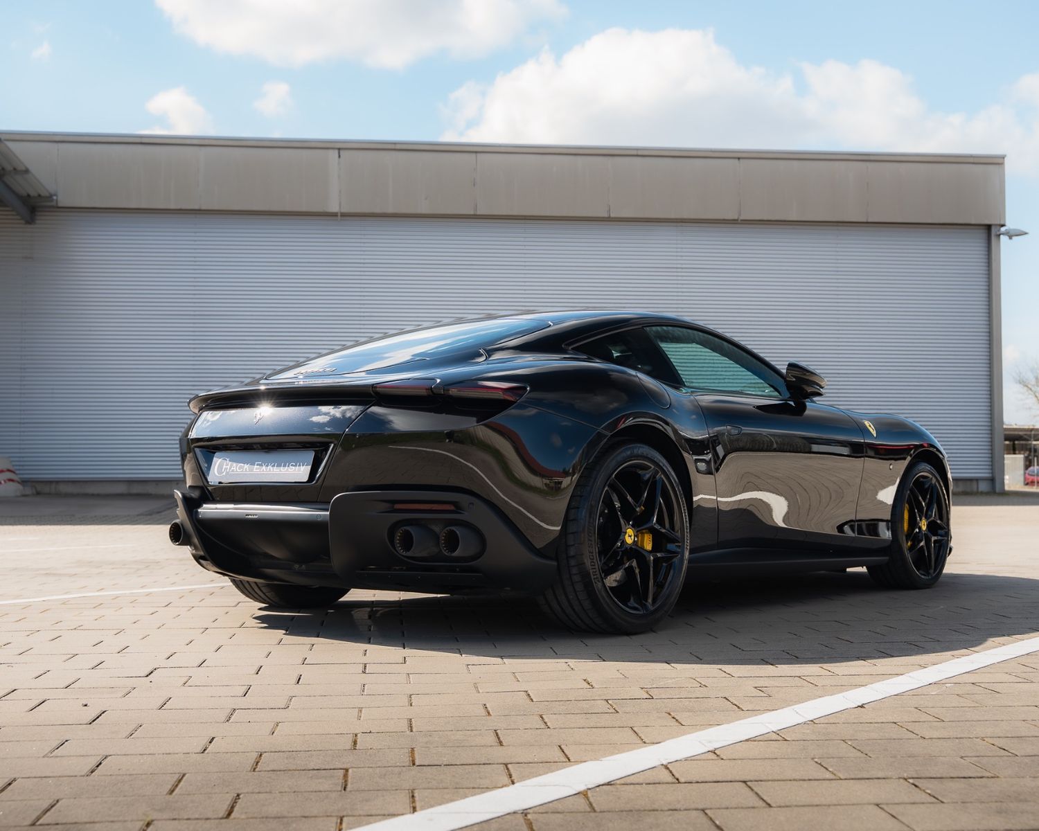 FERRARI Roma