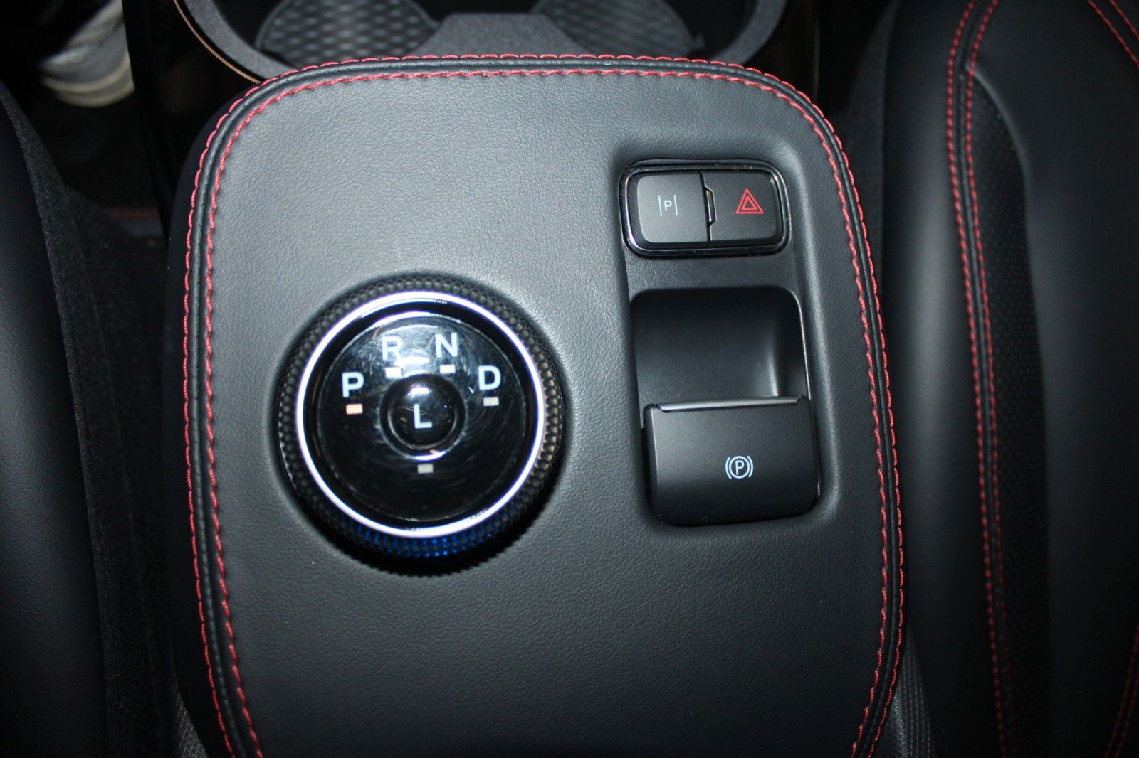 Fahrzeugabbildung Ford Mustang Mach-E AWD 76 kWh Top Ausstattung