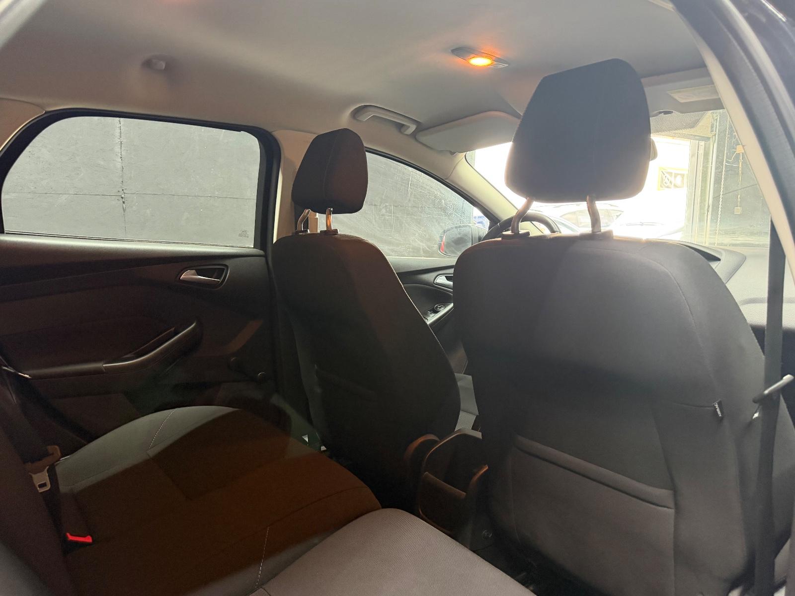 Ford Focus 2015 — photo 13
