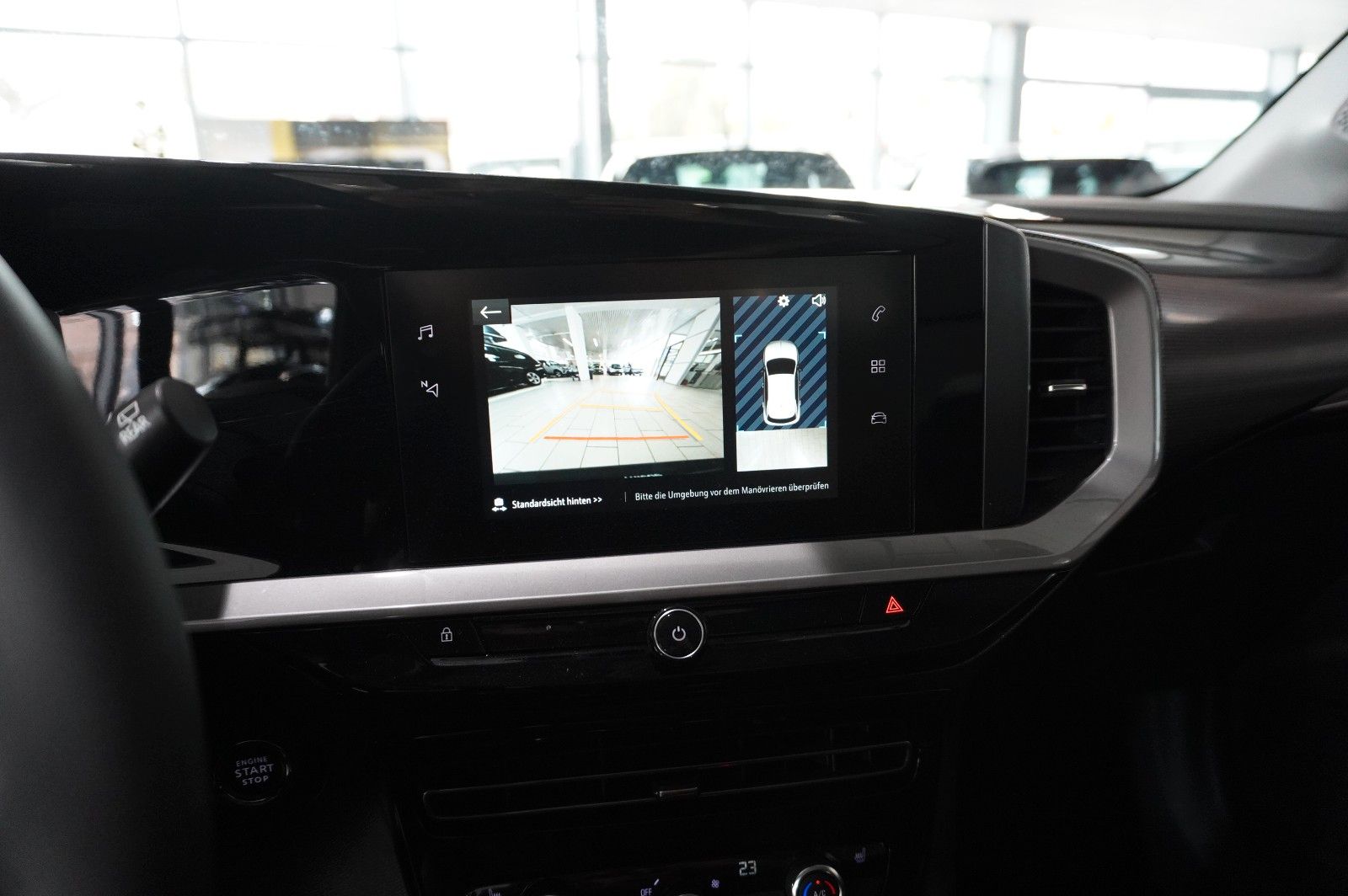 Fahrzeugabbildung Opel Mokka ELEGANCE 1.2T NAVI/LED/KAMERA/SPORT/SH/DAB