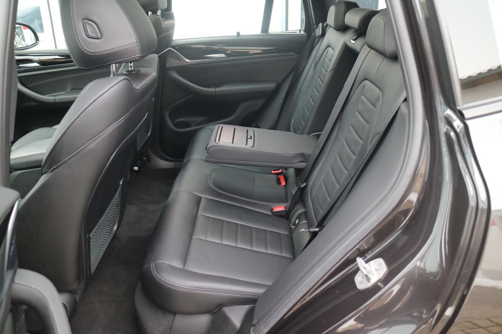 BMW X3 xDrive 30 d-M-Sport-PANO-Vollleder-ALU-19 foto 13