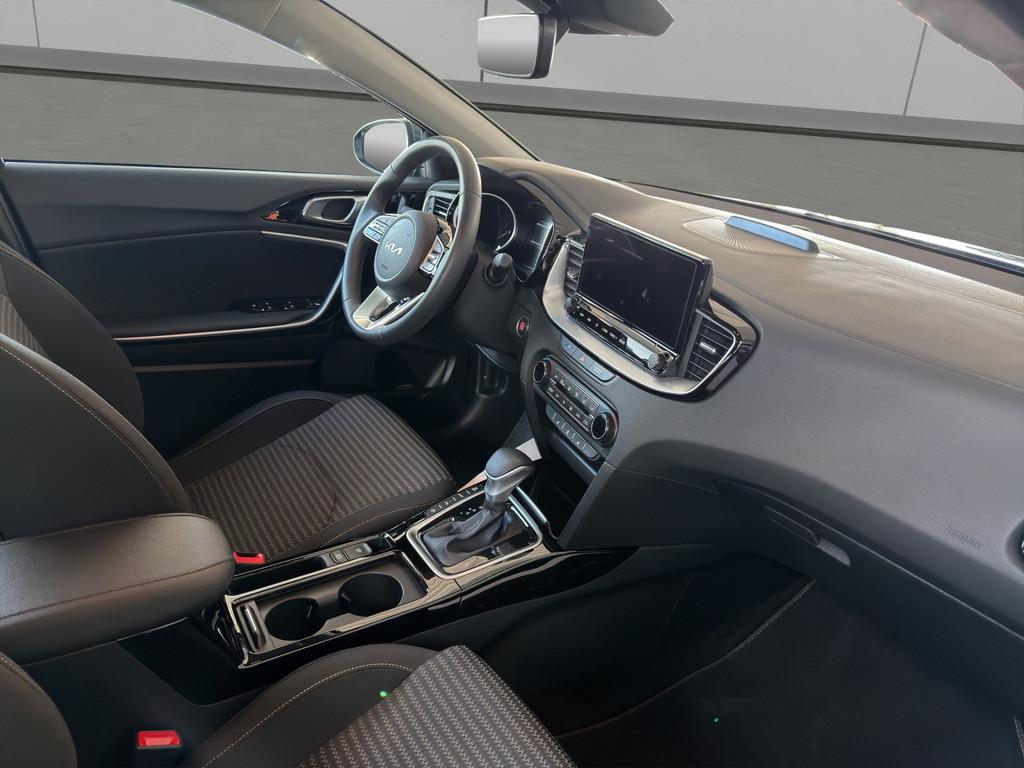 Kia Ceed SW 1,6 SPIRIT HYBRID LED NAVI ACC KLIMA 16"