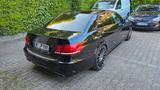 Mercedes-Benz E 400 - AMG-LINE*DISTR*PANO*360*MEMORY* - Mercedes-Benz E 400 in Essen
