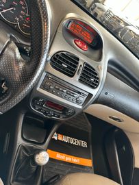 Peugeot 206 Cabriolet CC Platinum *TÜV NEU* Alu*Navi*