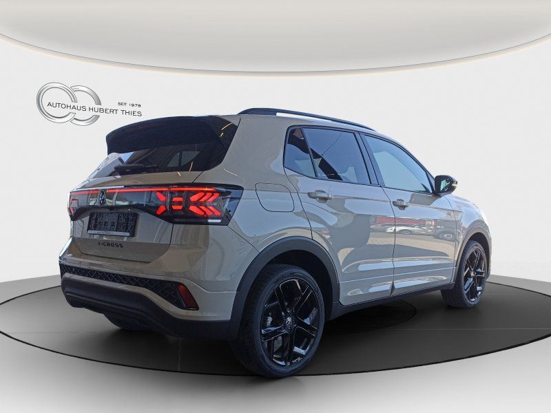 Fahrzeugabbildung Volkswagen T-Cross 1.5 TSI R-Line DSG  AHK+ACC+NAVI+MATRIX-