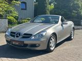 Mercedes-Benz SLK 200  Roadster Kompressor*LEDER*AC-A*PDC*SH - gebrauchte Mercedes-Benz SLK 200 aus dem Jahr 2005